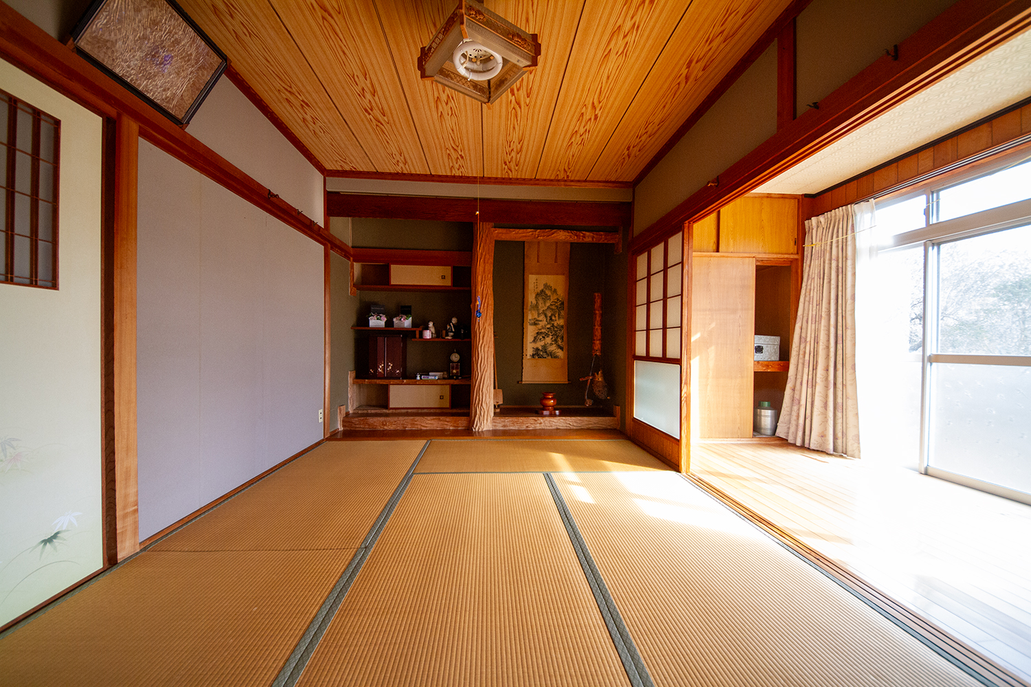 detached 菓子野町
