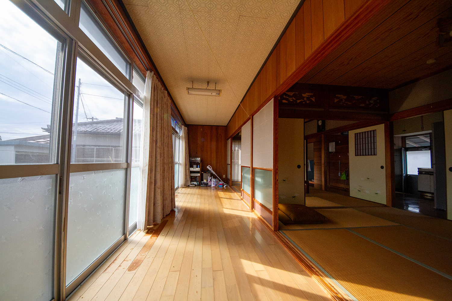 detached 菓子野町