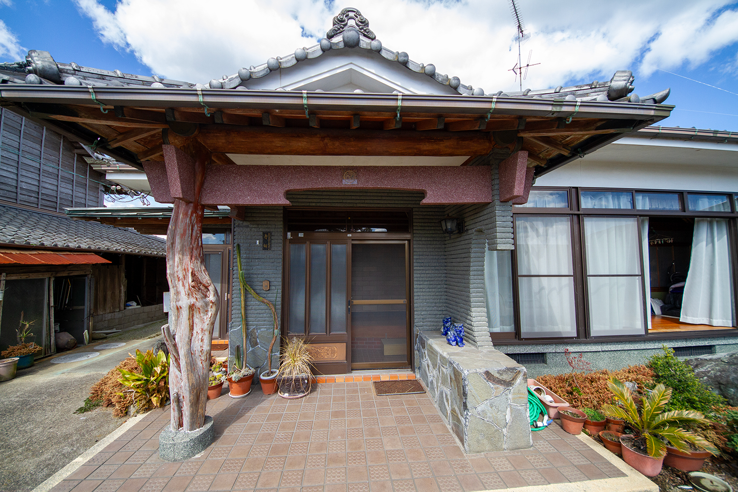detached 野々美谷町