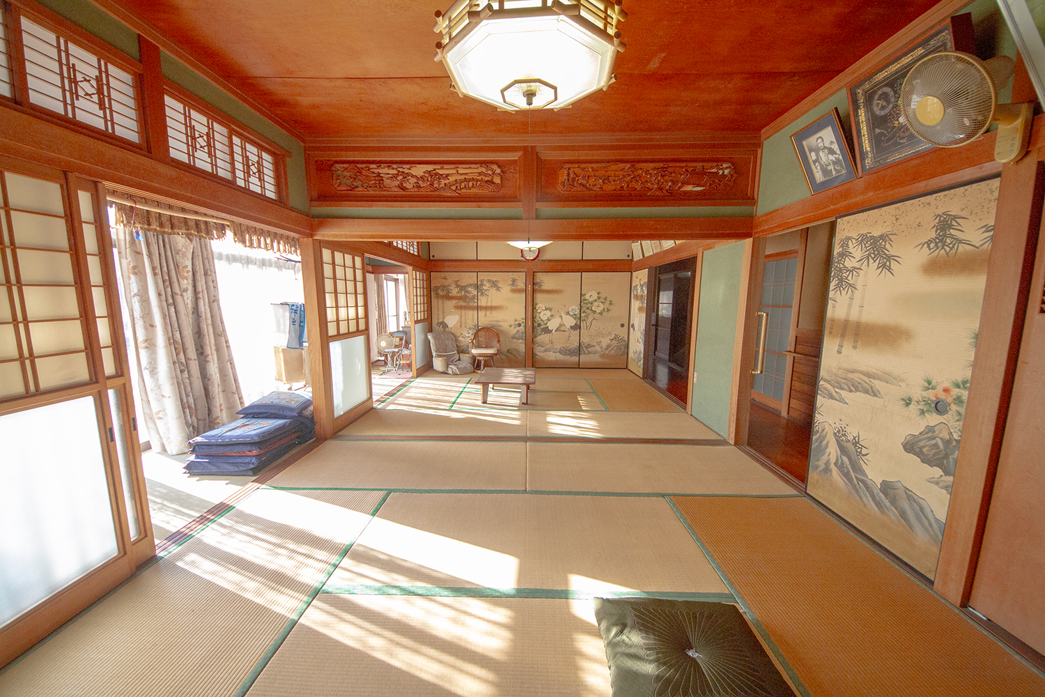 detached 太郎坊町