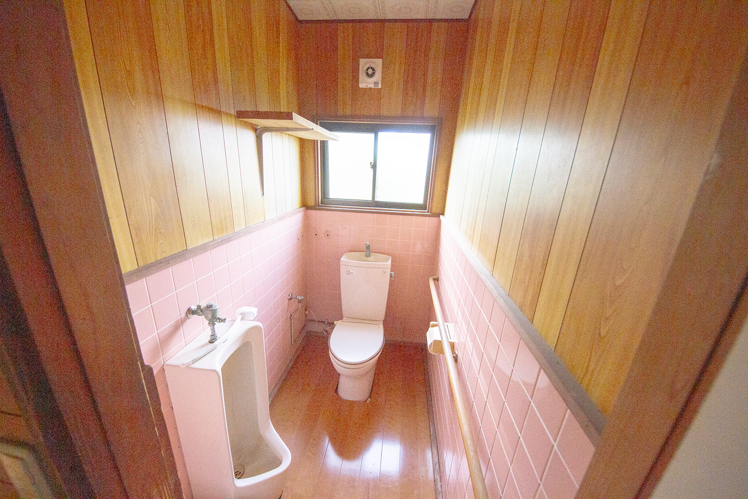 detached 下水流町